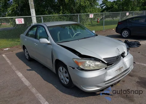 2003 Toyota Camry Le из США, поврежденный, VIN 4T1BE32K23U693124